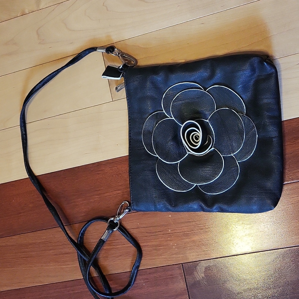 Black purse